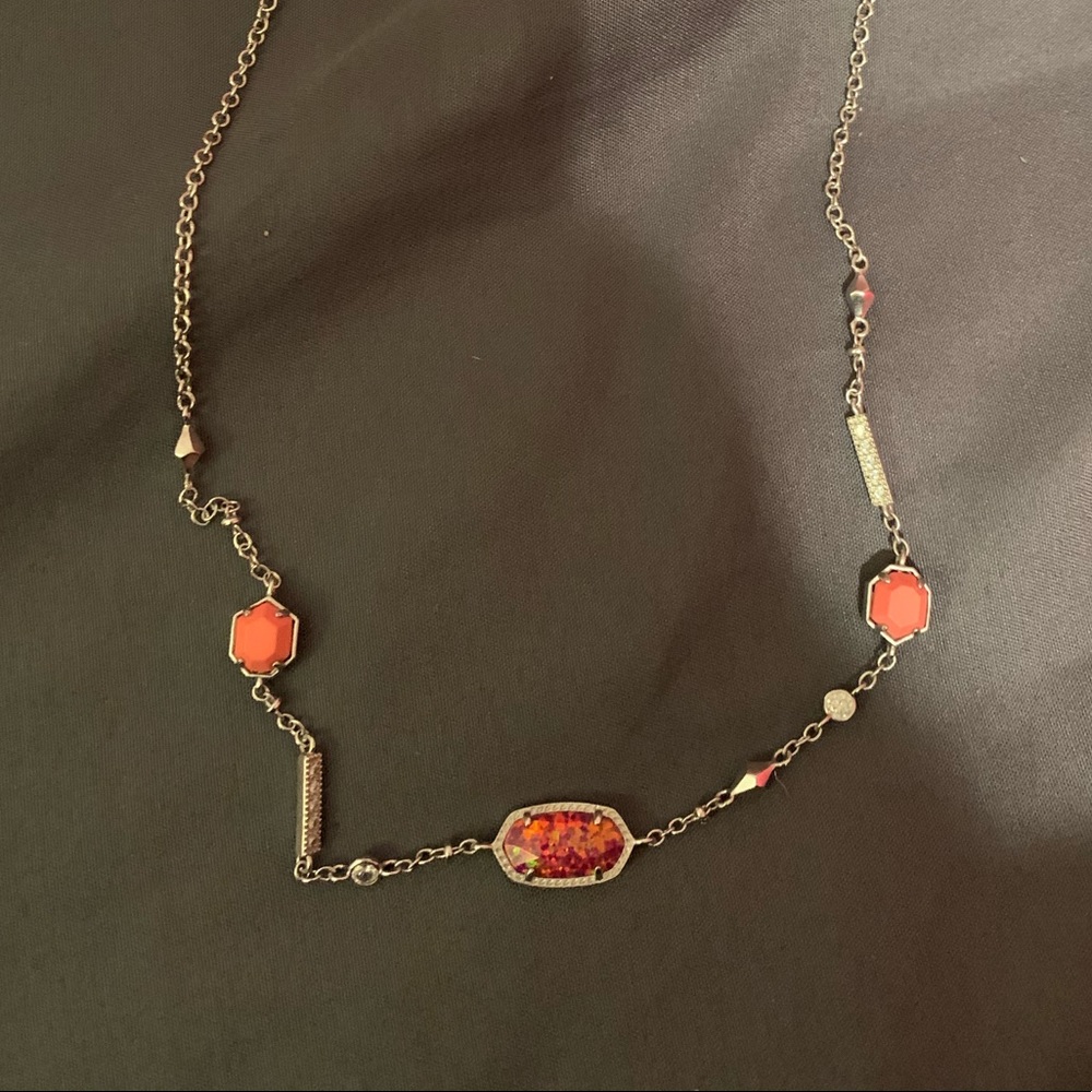 Kendra Scott necklace